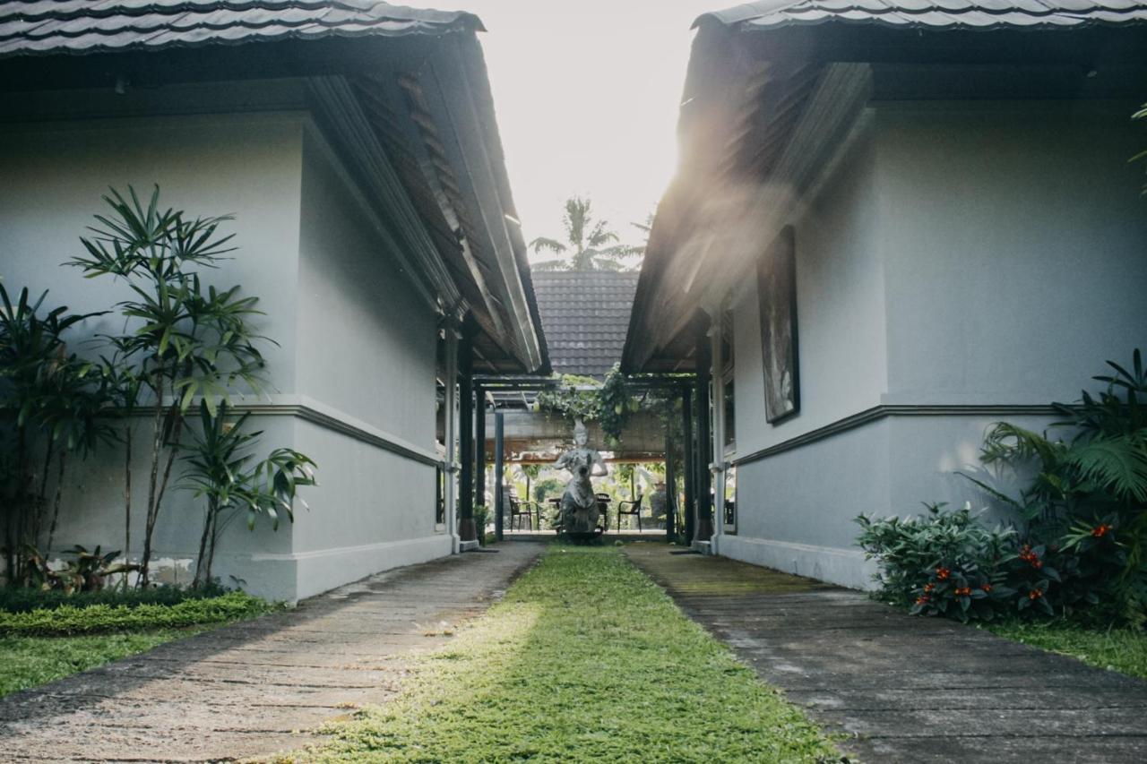 Puri Lotus Hotel Ubud Exterior foto
