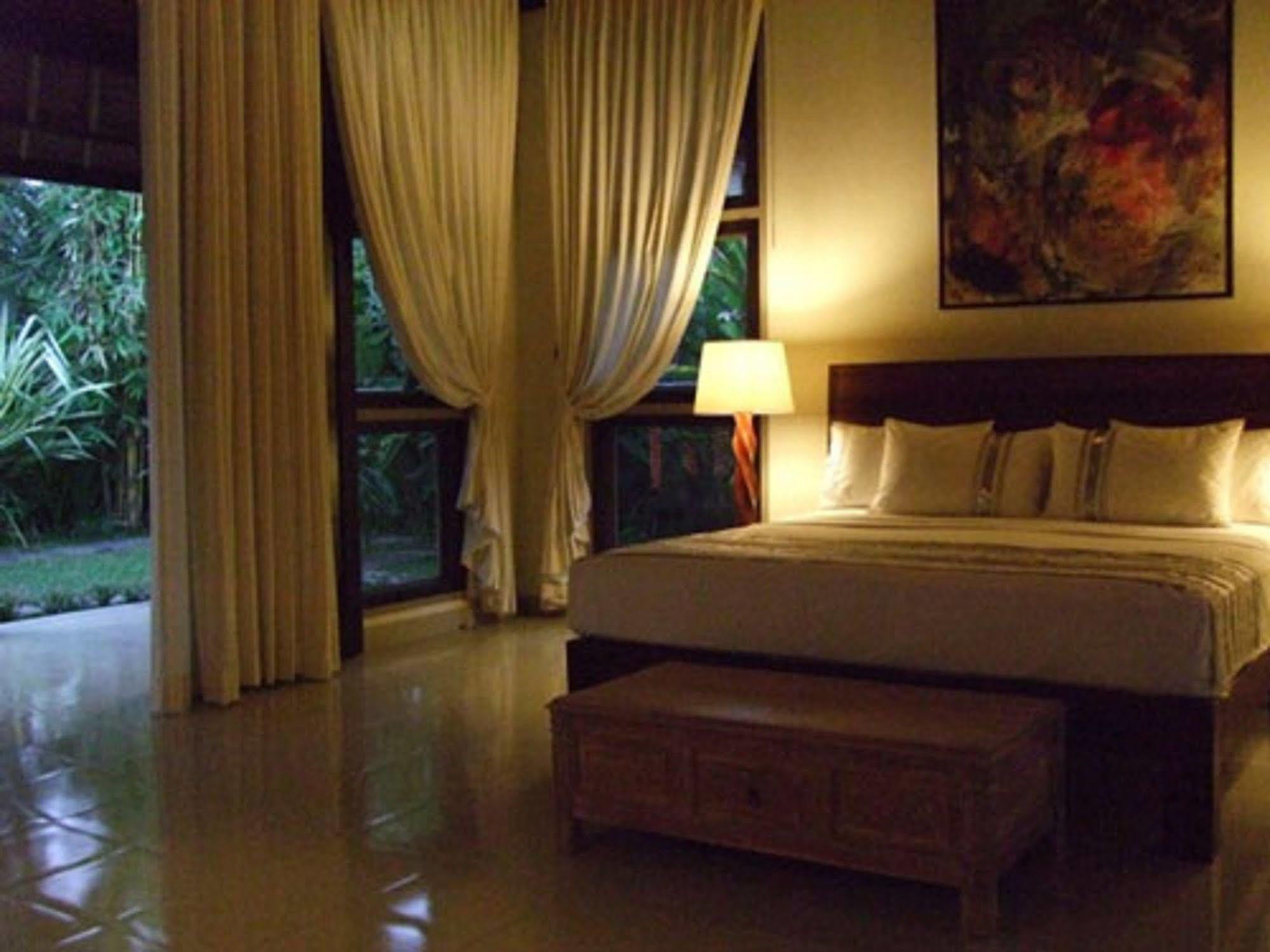 Puri Lotus Hotel Ubud Exterior foto
